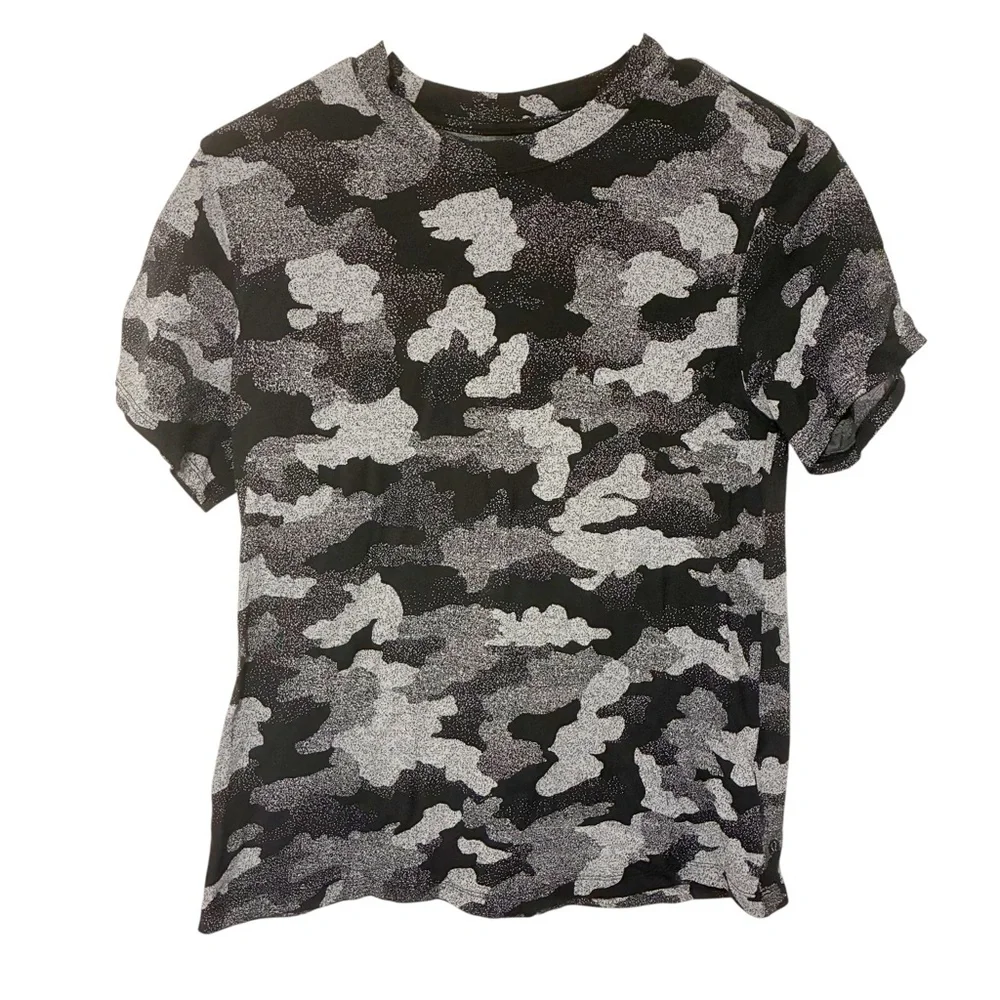 Lululemon Women's All Yours Boyfriend Shirt Tee Camo Camouflage Yoga